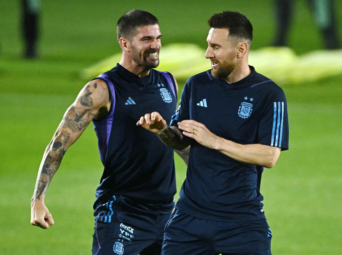 De Paul sẽ tạm làm thủ quân ĐT Argentina khi Messi vắng mặt?